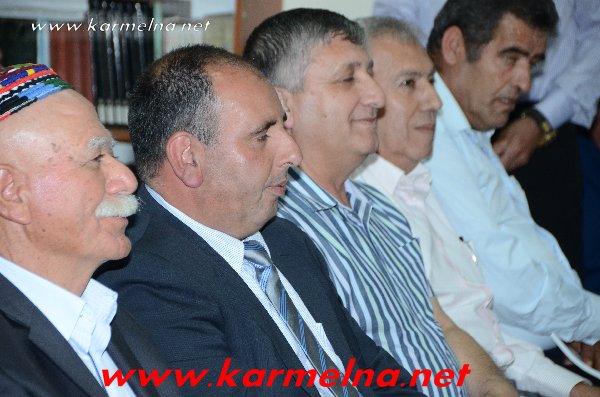 توقيع ديوان:عزف على جراح الصمت للشاعر مجيد حسيسي